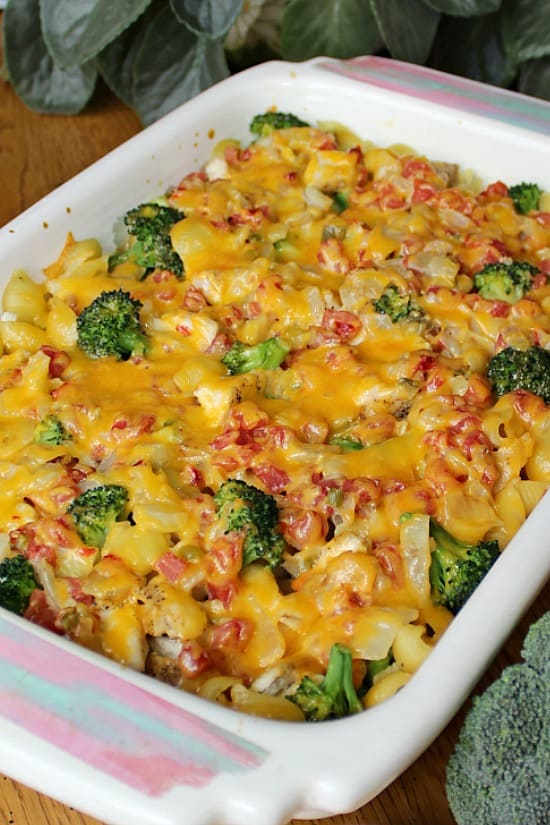 Cheesy Chicken Casserole | SweetOrdeal.com | Quick and Easy