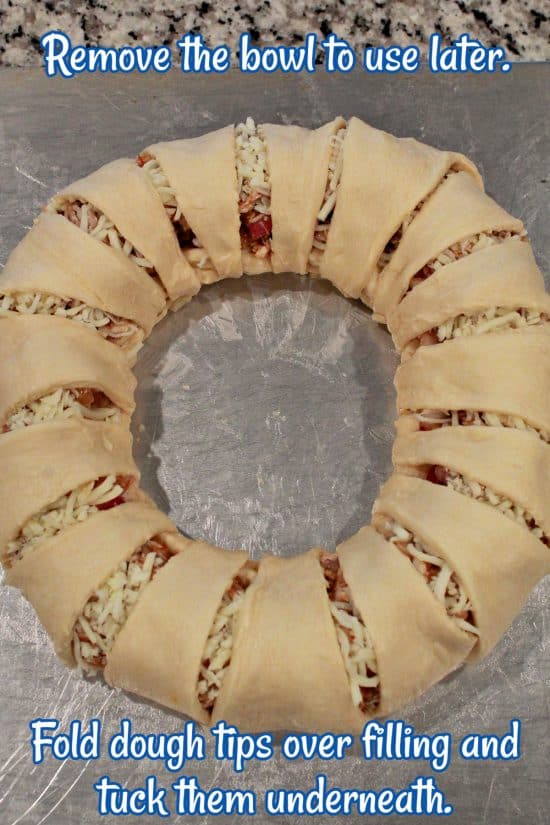 Cowboy Chicken Wreath can also be made with leftover turkey.